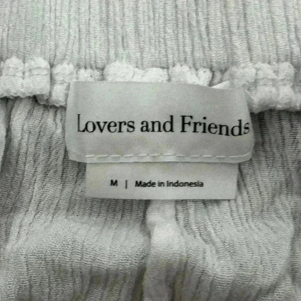 Lovers and Friends White Shorts - Picture 2 of 3